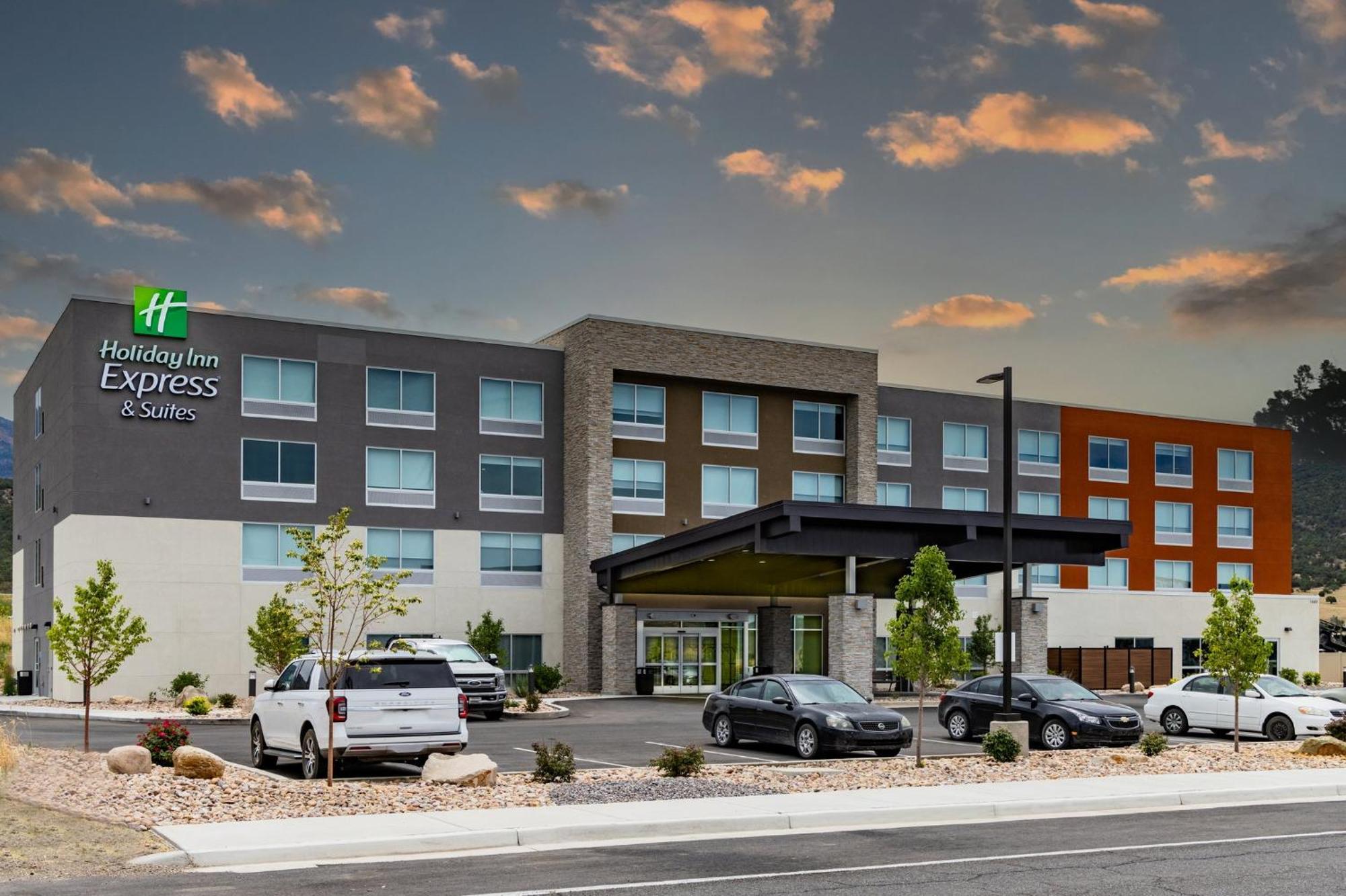 Holiday Inn Express & Suites - Nephi By Ihg Εξωτερικό φωτογραφία